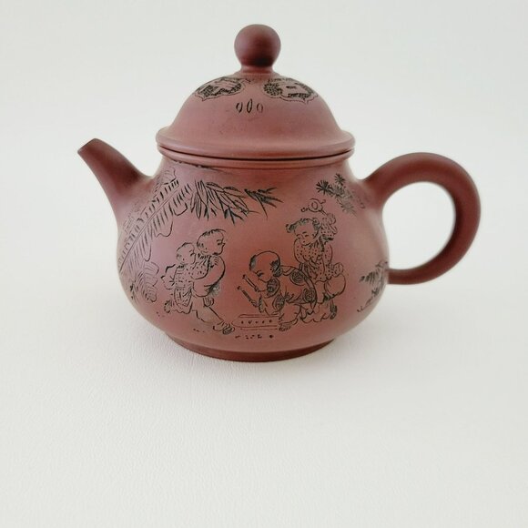 Chinese Yixing Clay Teapot, Carved Figural Design Burnished Purple Clay 10fl. oz - Picture 14 of 16